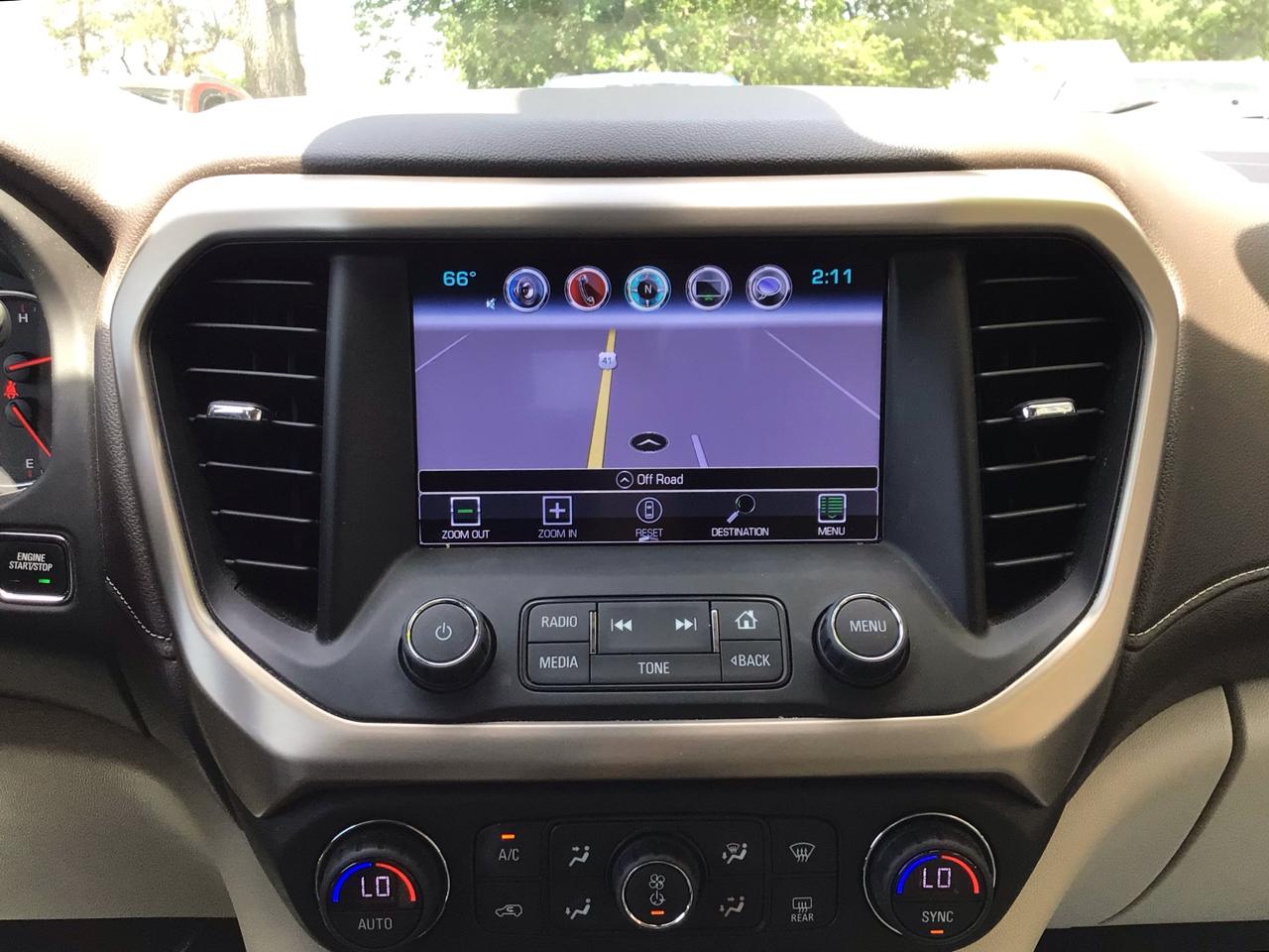 GMC Acadia FWD 4dr Denali 2017
