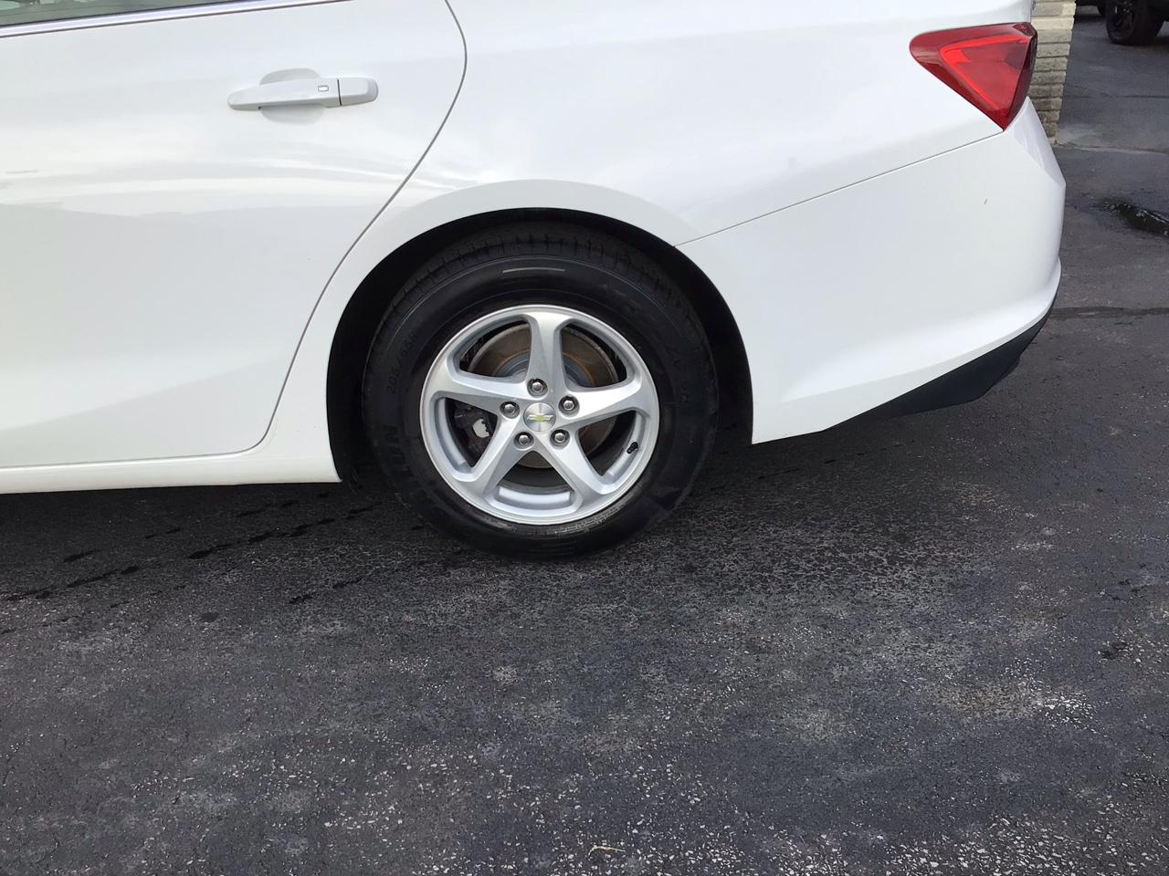 Chevrolet Malibu 4dr Sdn LS w/1LS 2018