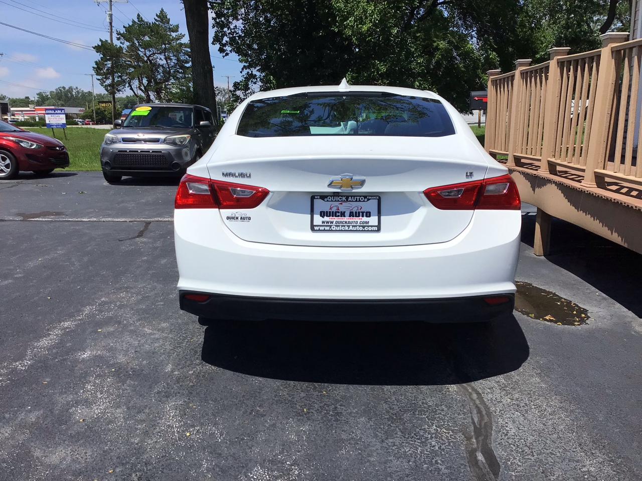 Chevrolet Malibu 4dr Sdn LT w/1LT 2017