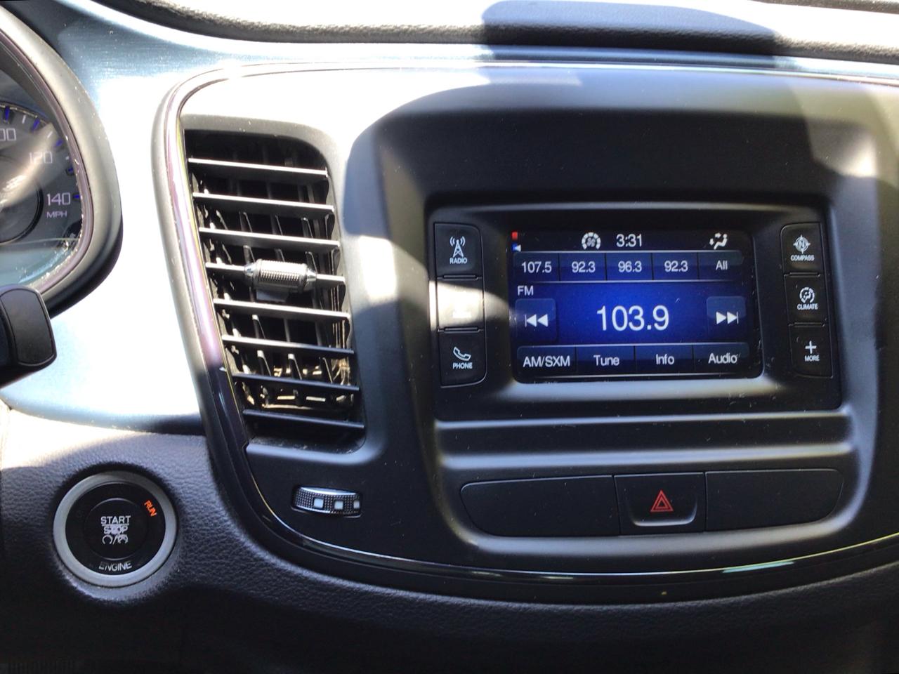 Chrysler 200 4dr Sdn S FWD 2015