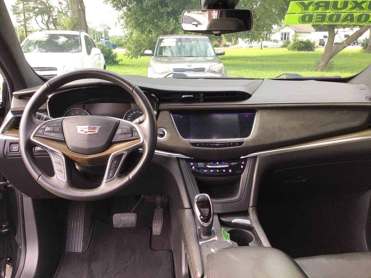 Cadillac XT5 AWD 4dr Platinum 2017