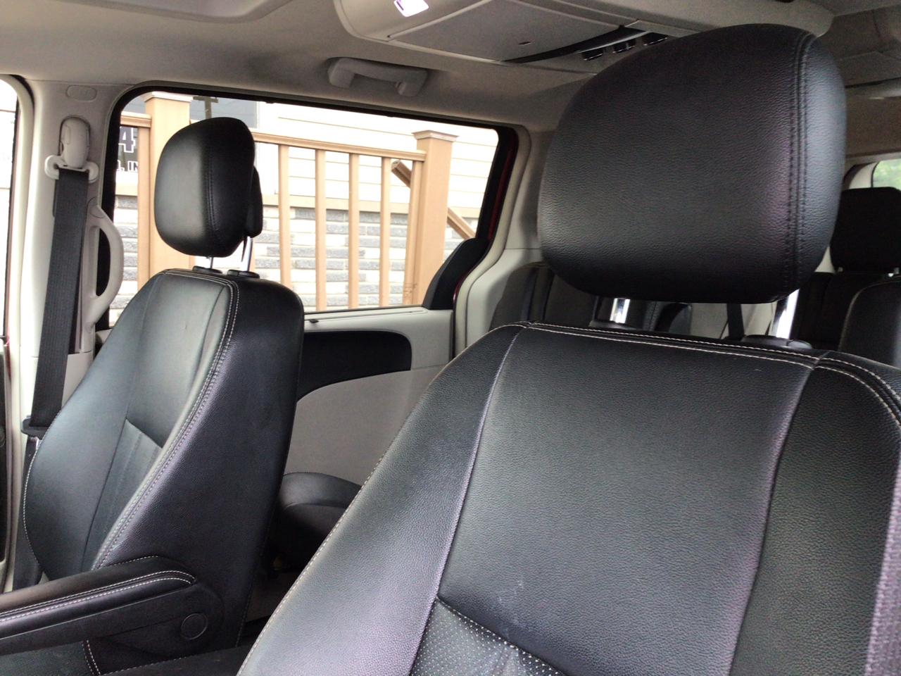 Chrysler Town & Country 4dr Wgn Touring-L 2014