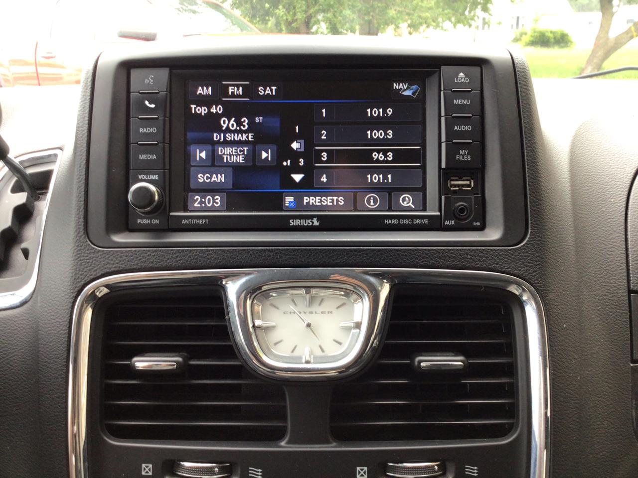 Chrysler Town & Country 4dr Wgn Touring-L 2014