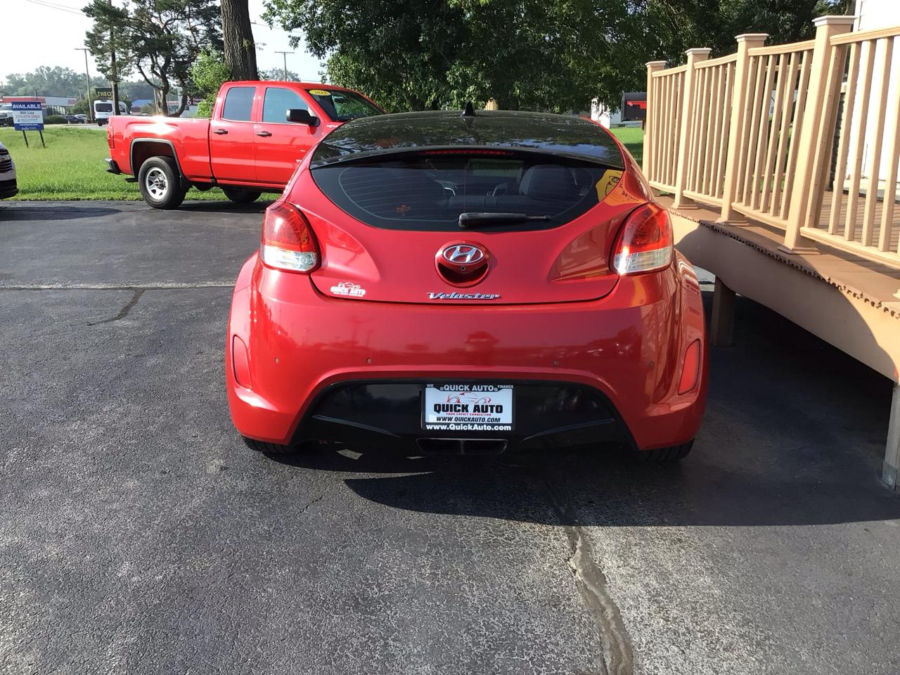 Hyundai Veloster 3dr Cpe Auto w/Gray Int 2014