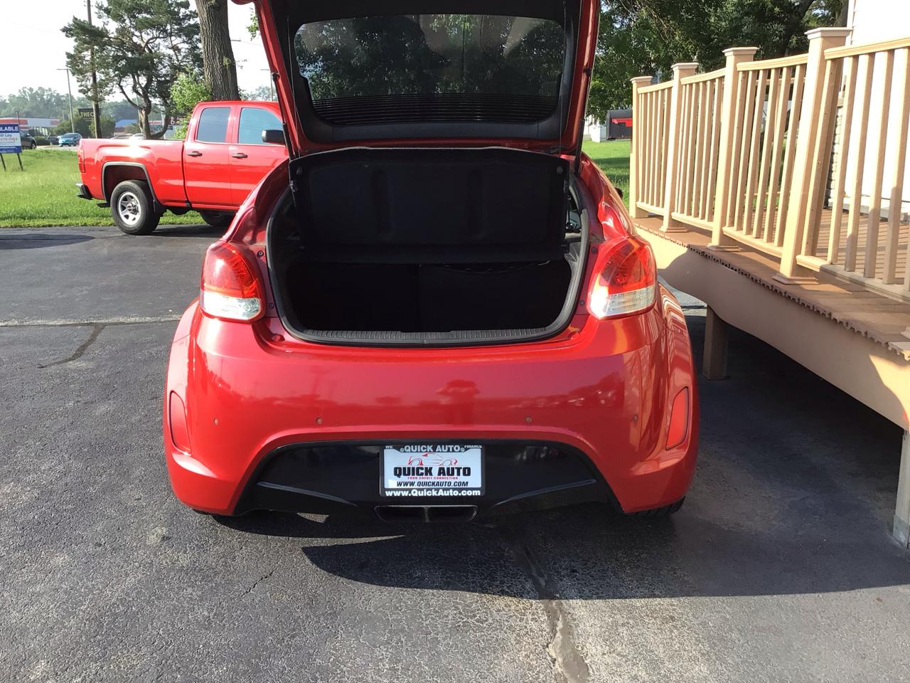 Hyundai Veloster 3dr Cpe Auto w/Gray Int 2014