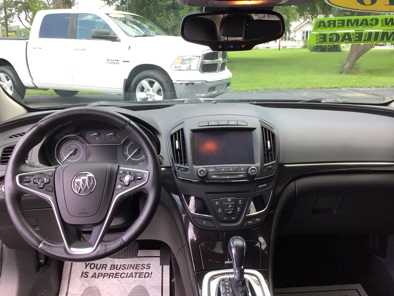 Buick Regal 4dr Sdn Premium II FWD 2016