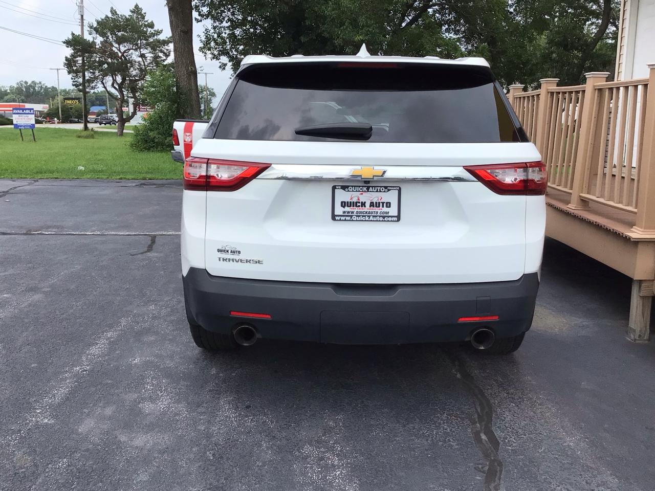 Chevrolet Traverse FWD 4dr LS w/1LS 2018