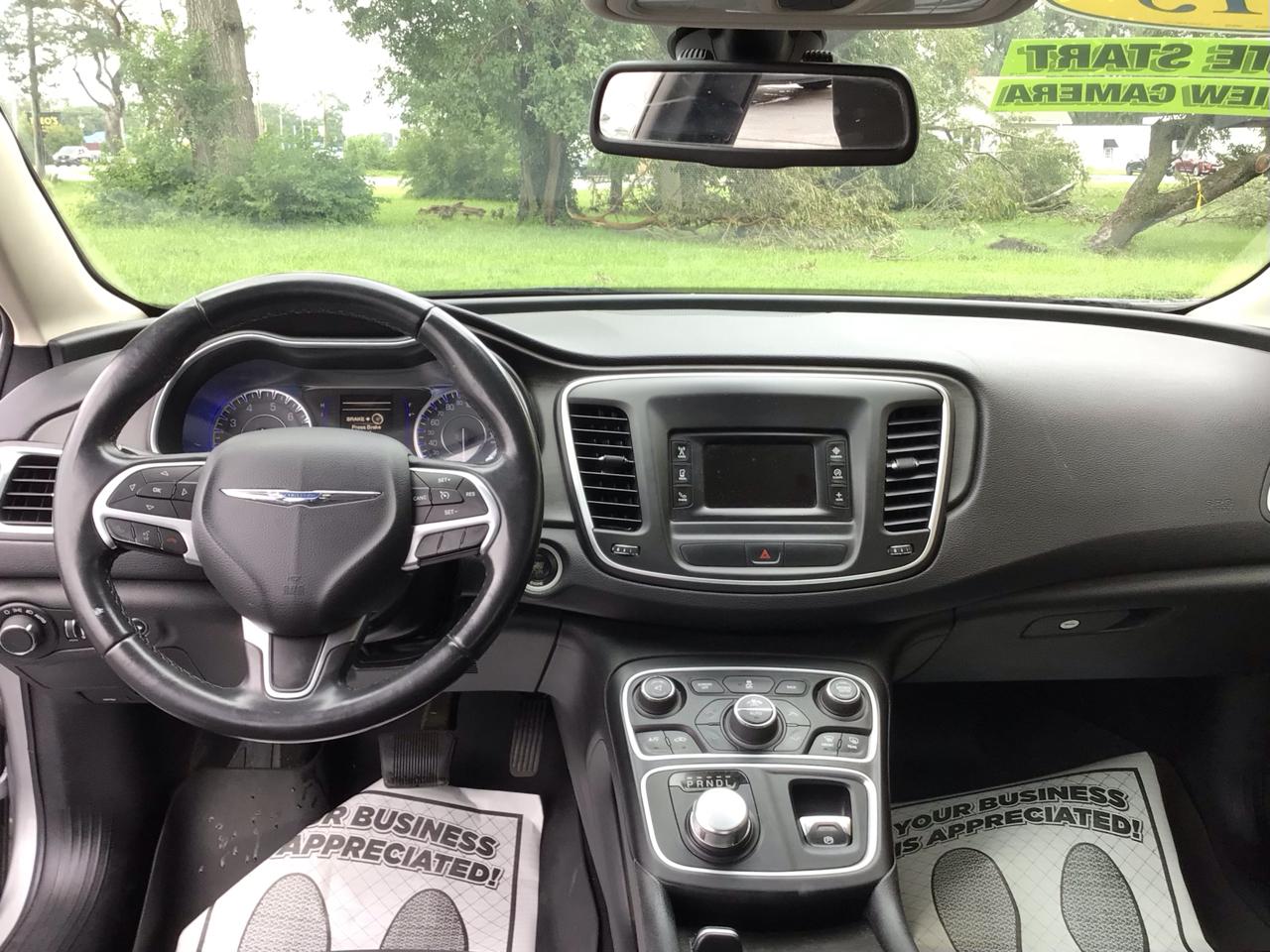 Chrysler 200 4dr Sdn Limited FWD 2015