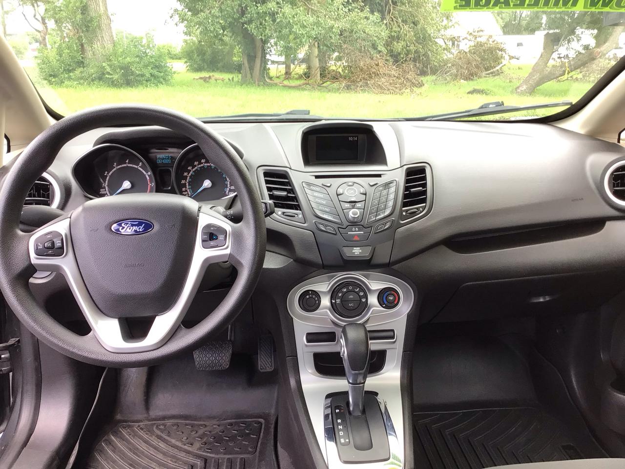 Ford Fiesta SE Sedan 2019