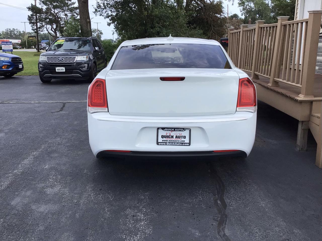 Chrysler 300 Limited RWD 2018