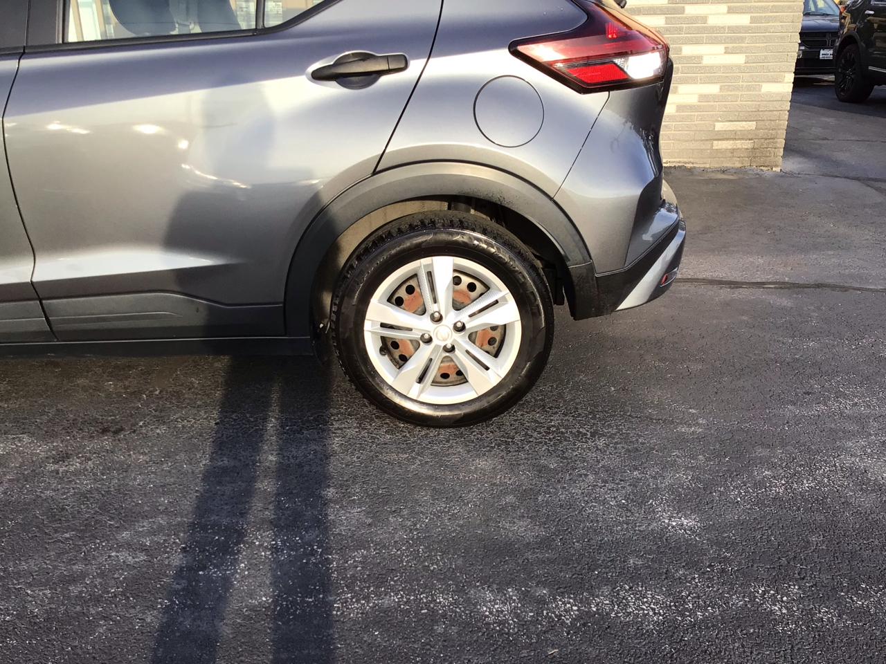 Nissan Kicks S FWD 2022