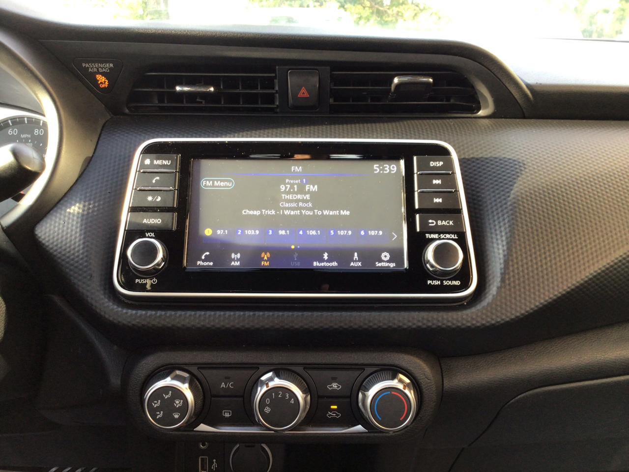 Nissan Kicks S FWD 2022