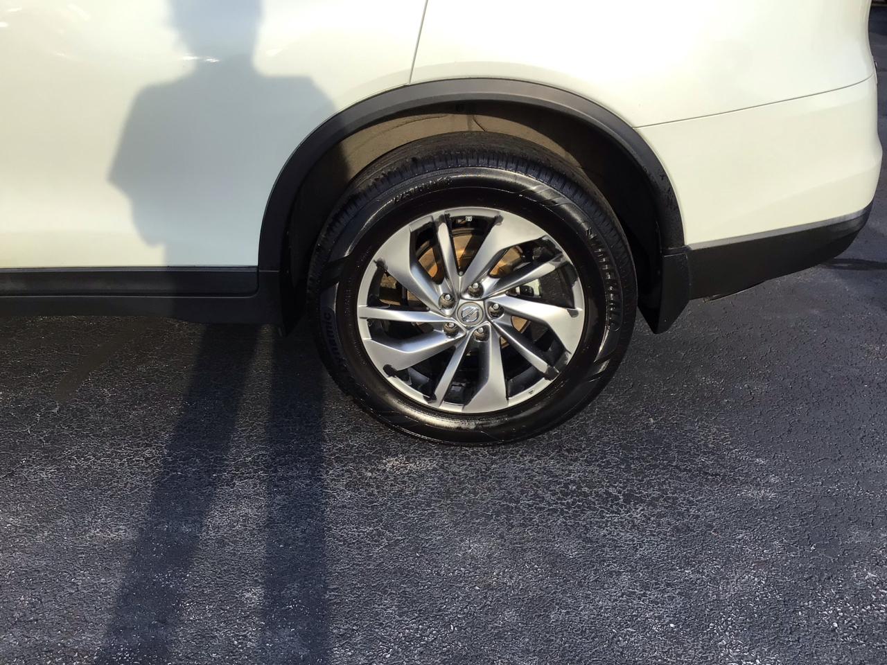 Nissan Rogue AWD 4dr SV 2015