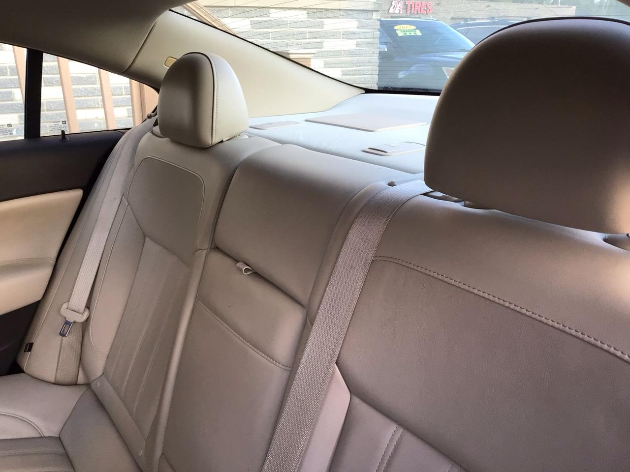 Buick Regal 4dr Sdn Premium II FWD 2016