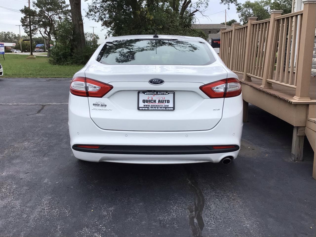 Ford Fusion 4dr Sdn SE FWD 2015