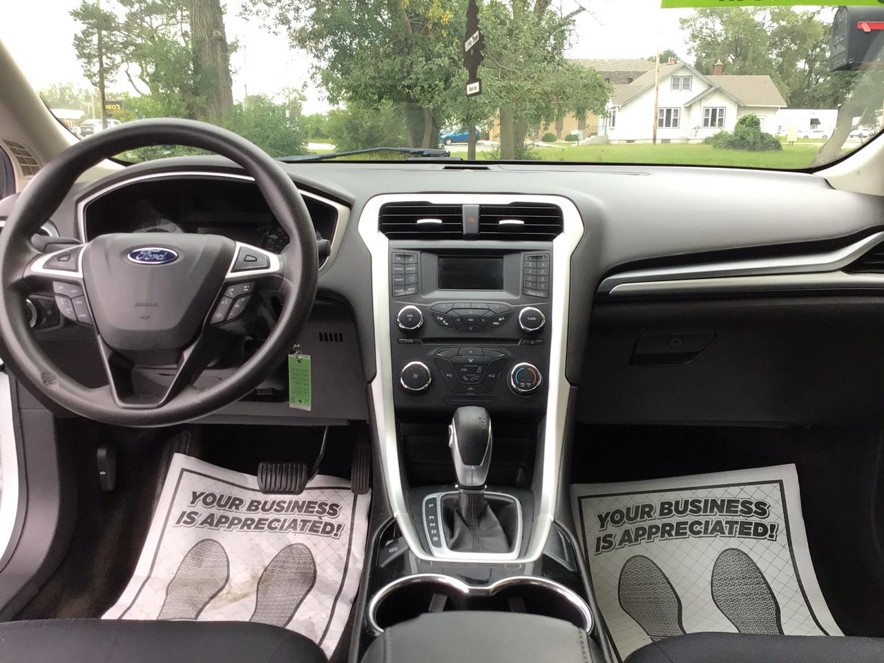 Ford Fusion 4dr Sdn SE FWD 2015