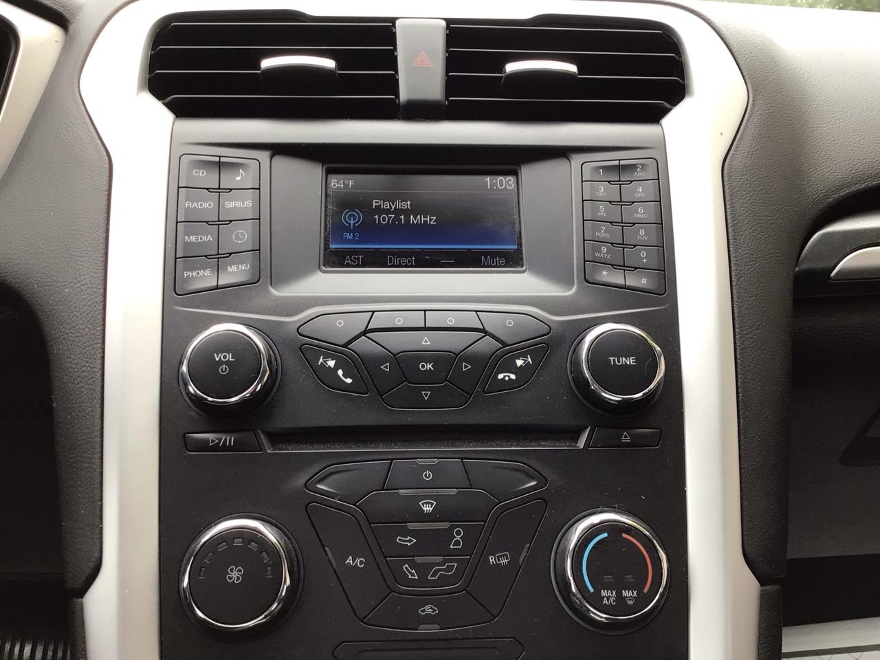 Ford Fusion 4dr Sdn SE FWD 2015