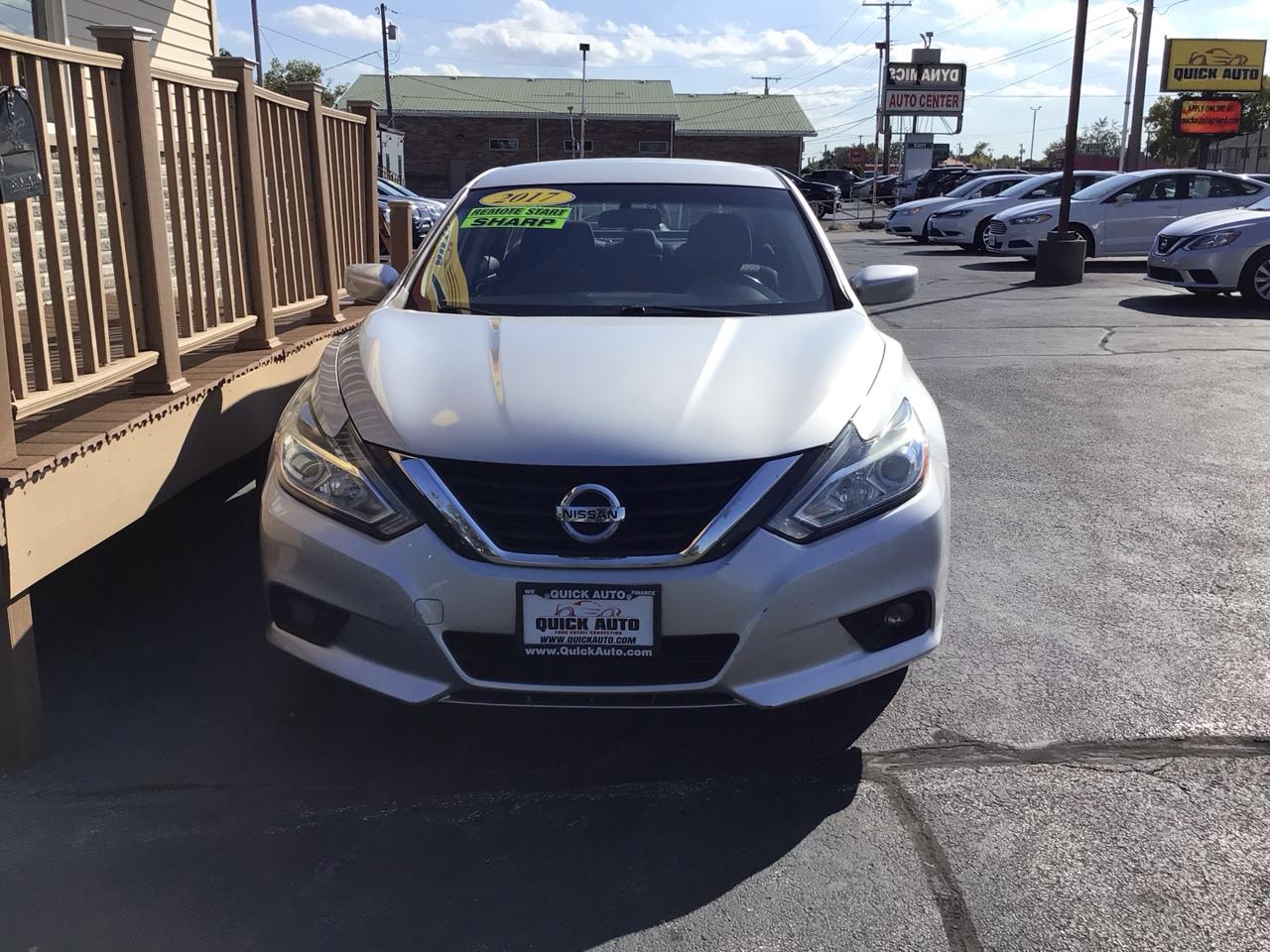 Nissan Altima 2.5 SV Sedan 2017