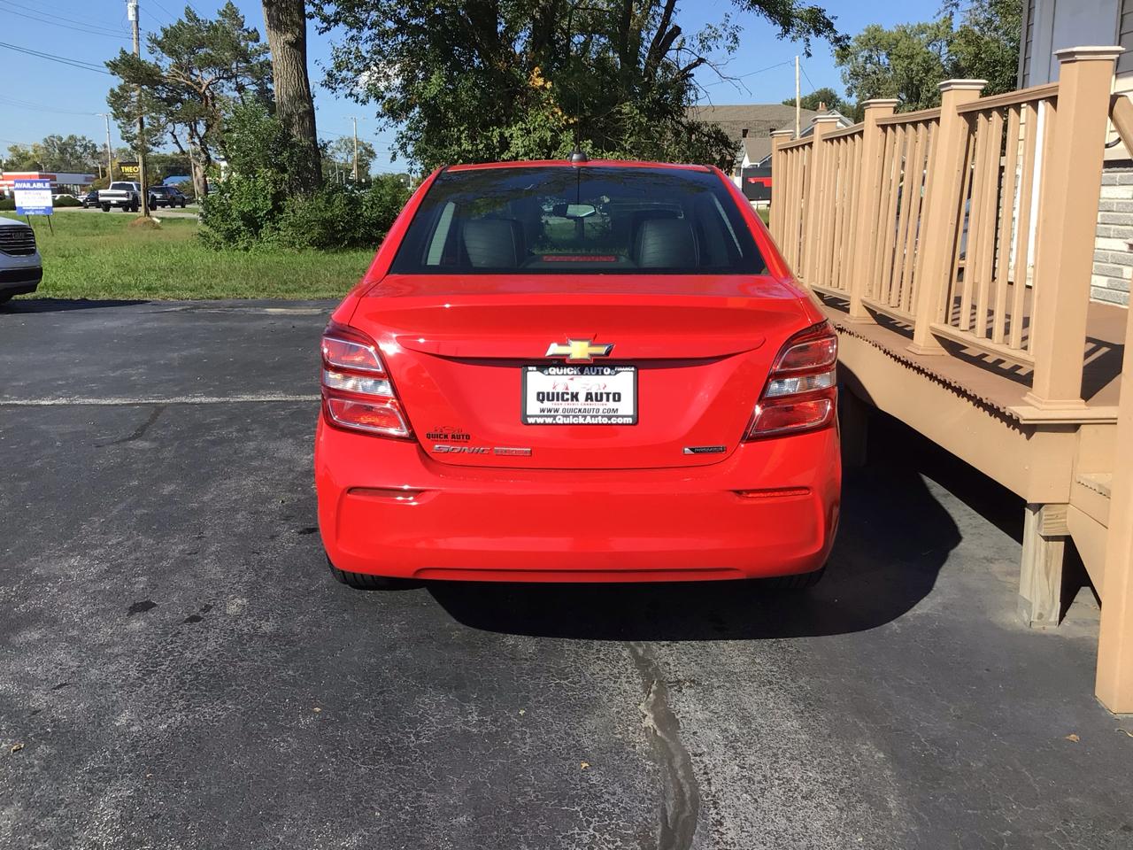 Chevrolet Sonic 4dr Sdn Auto Premier 2017