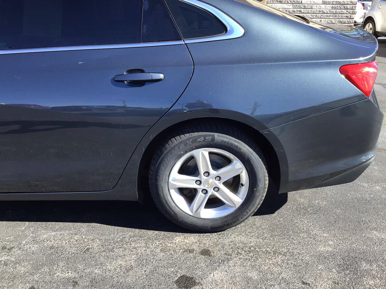 Chevrolet Malibu 4dr Sdn LS w/1FL 2020