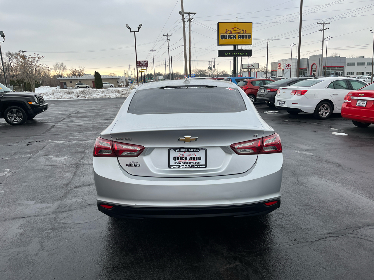 Chevrolet Malibu 4dr Sdn LT 2021