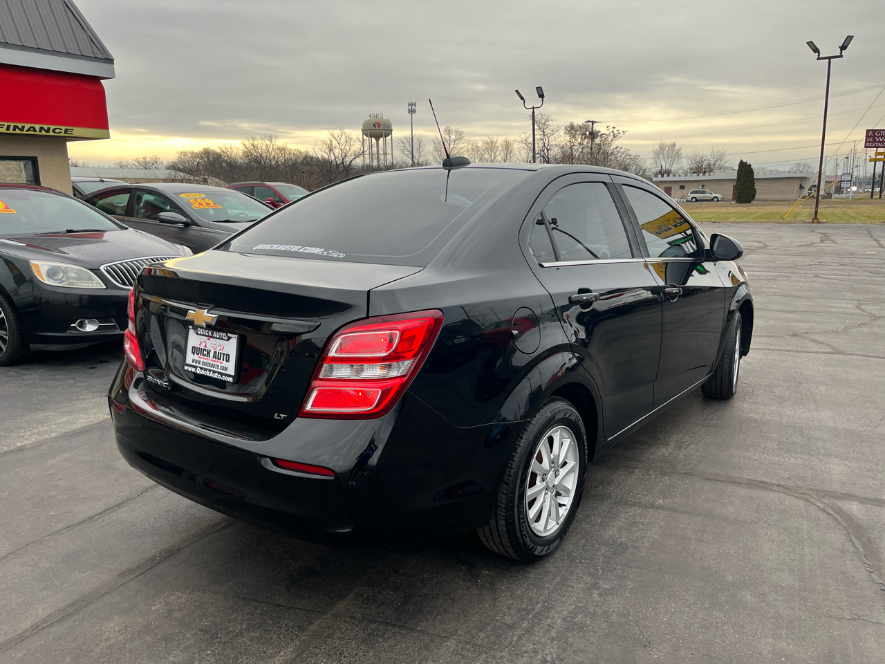 Chevrolet Sonic 4dr Sdn Auto LT 2018