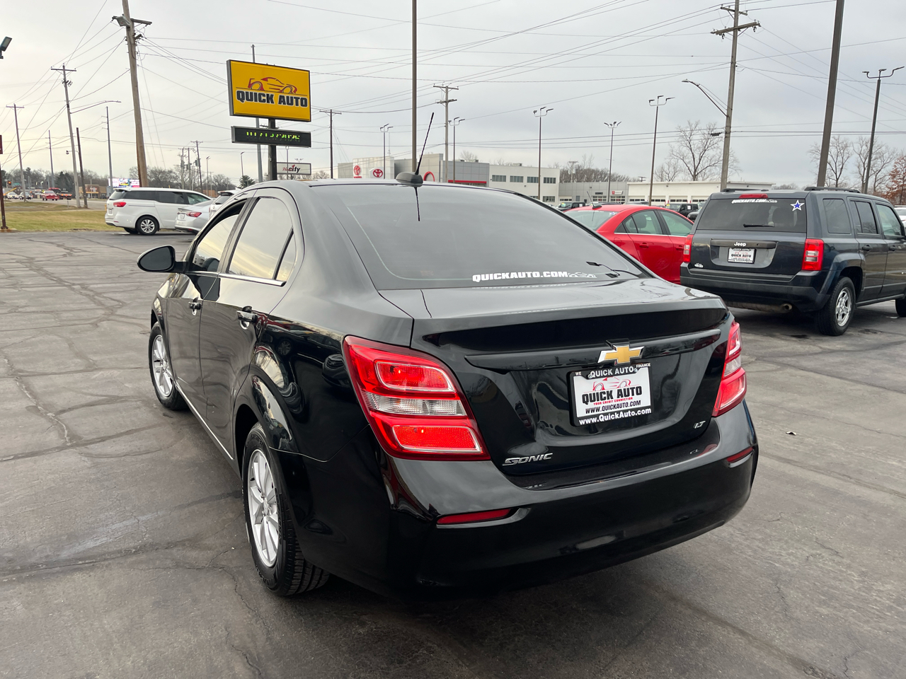 Chevrolet Sonic 4dr Sdn Auto LT 2018