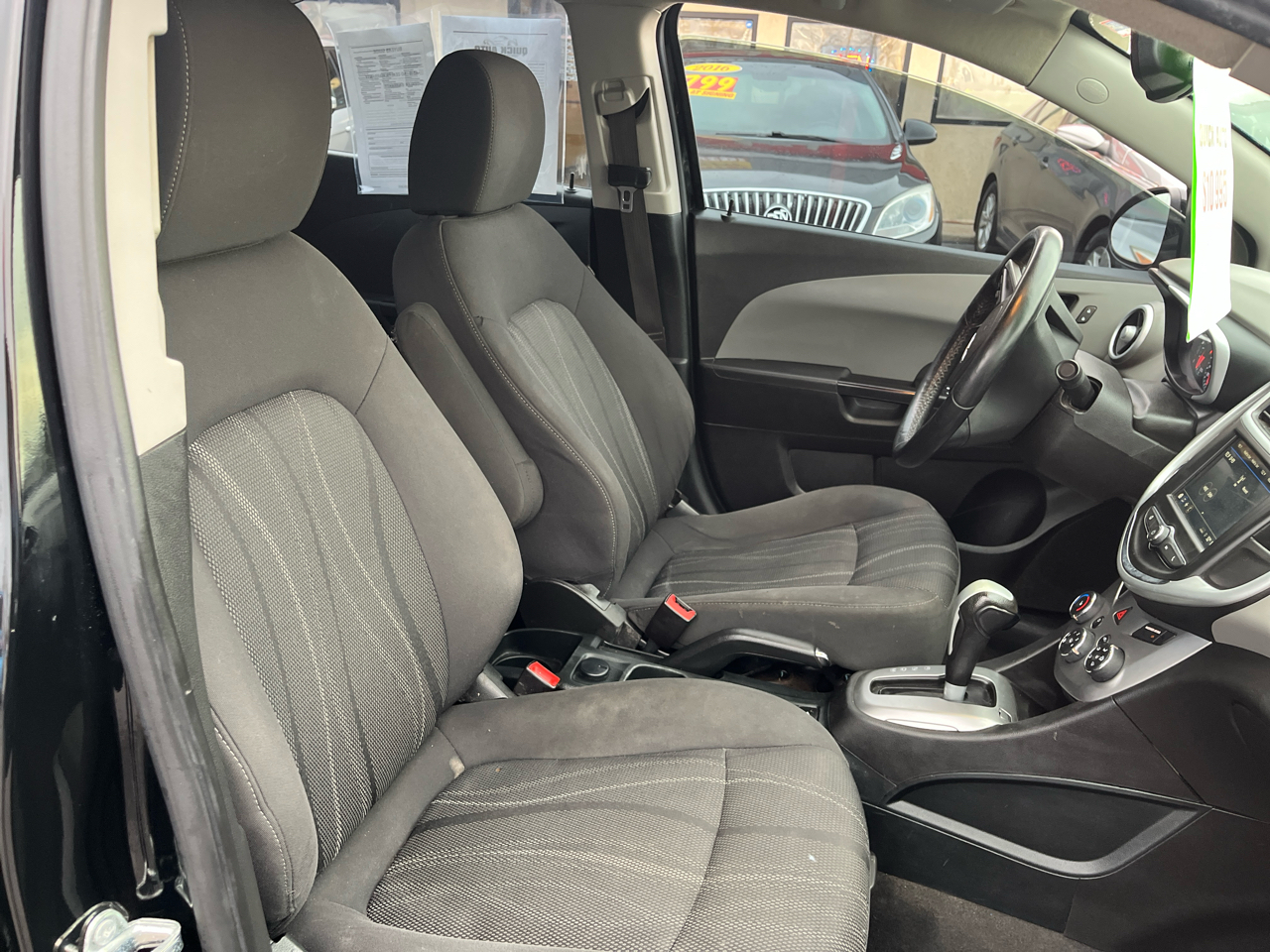 Chevrolet Sonic 4dr Sdn Auto LT 2018