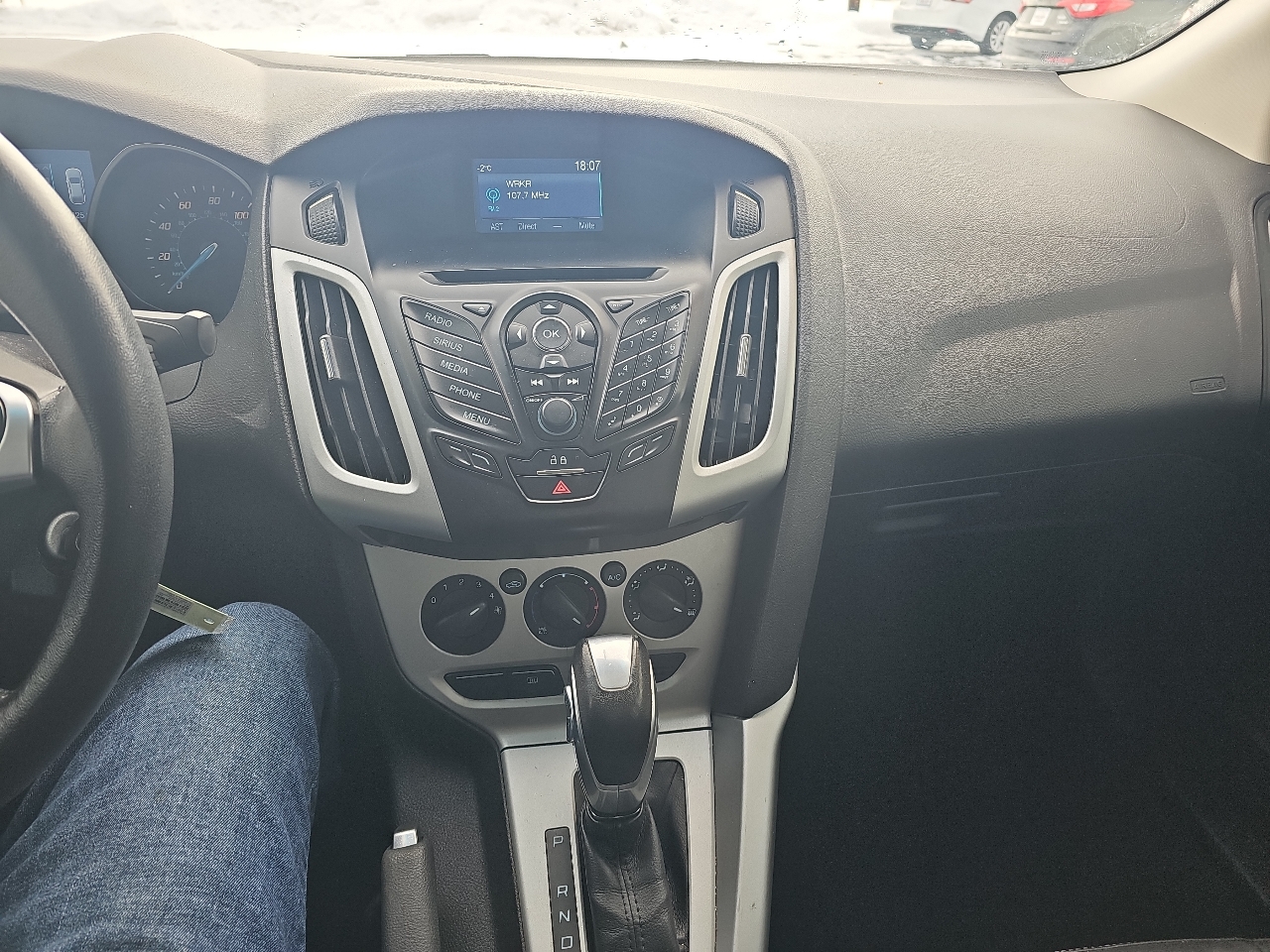 Ford Focus 4dr Sdn SE 2014