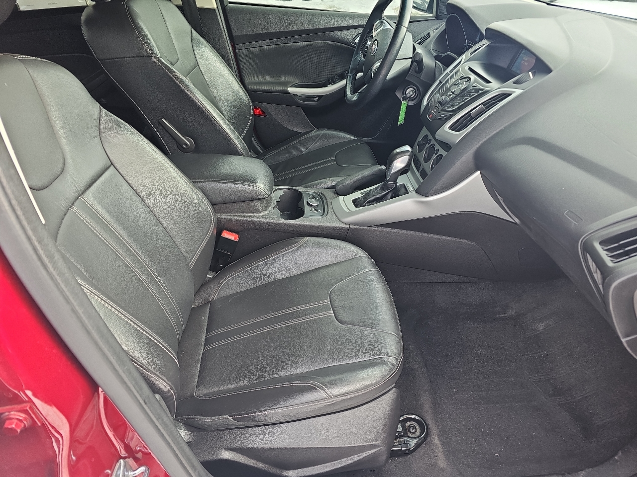 Ford Focus 4dr Sdn SE 2014