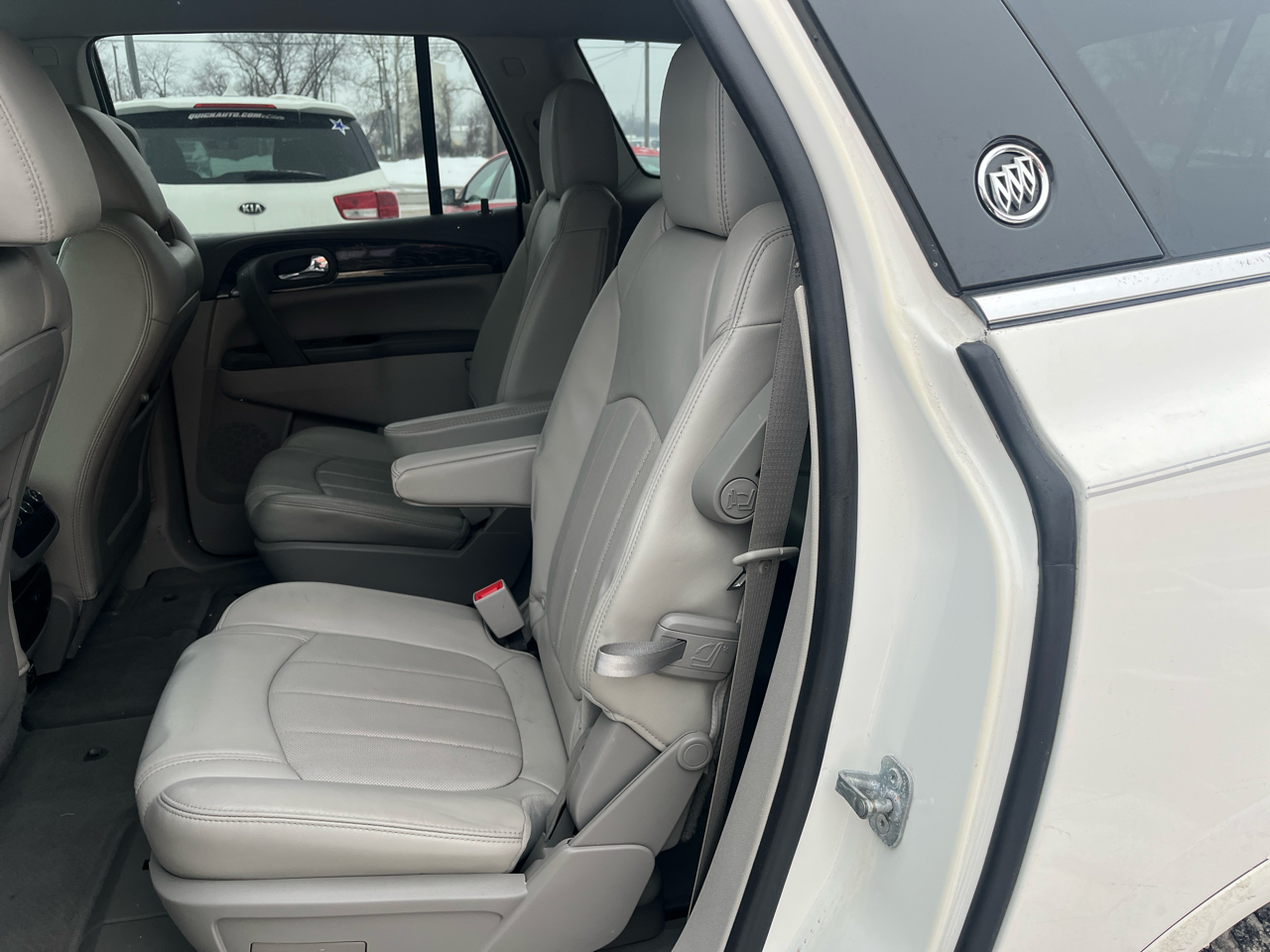 Buick Enclave FWD 4dr Leather 2014