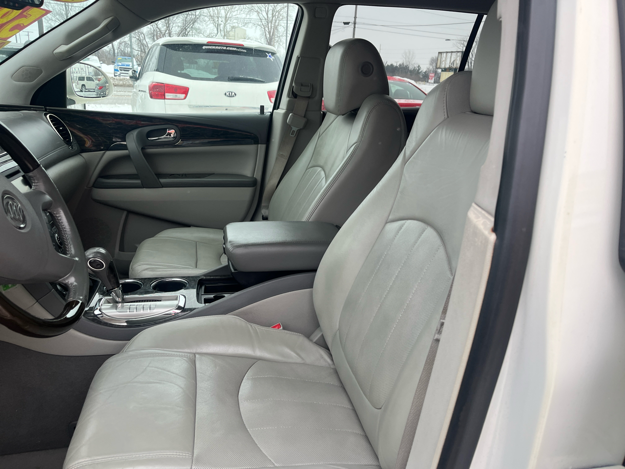 Buick Enclave FWD 4dr Leather 2014