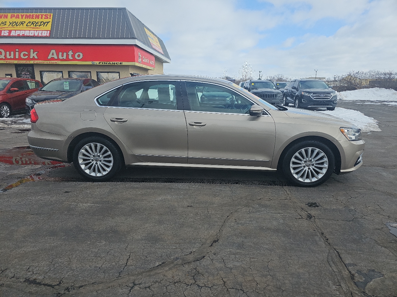 Volkswagen Passat 4dr Sdn 1.8T Auto SE 2016