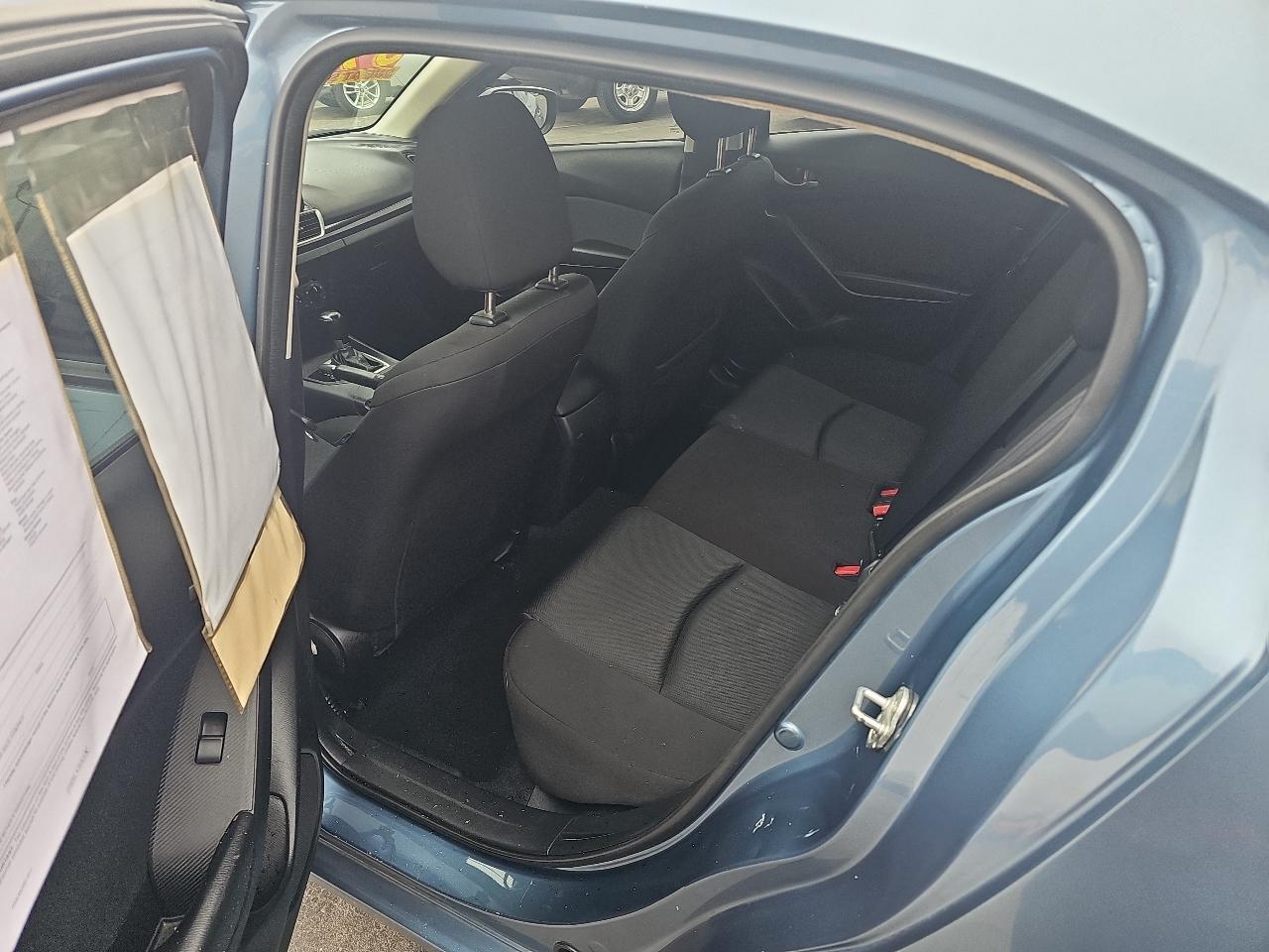 Mazda MAZDA3 4dr Sdn Auto i SV 2014