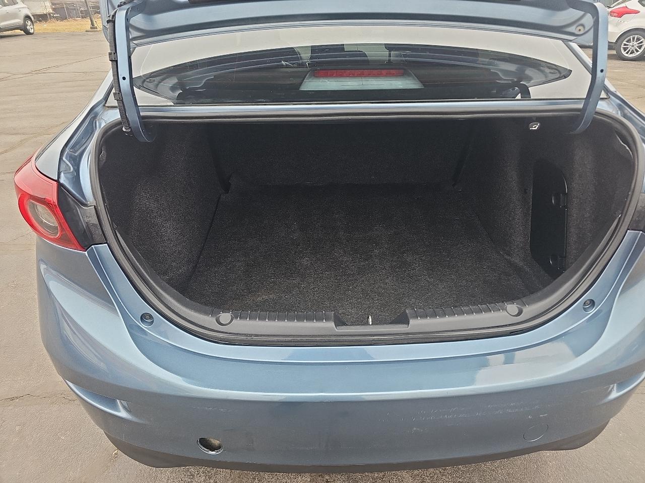 Mazda MAZDA3 4dr Sdn Auto i SV 2014