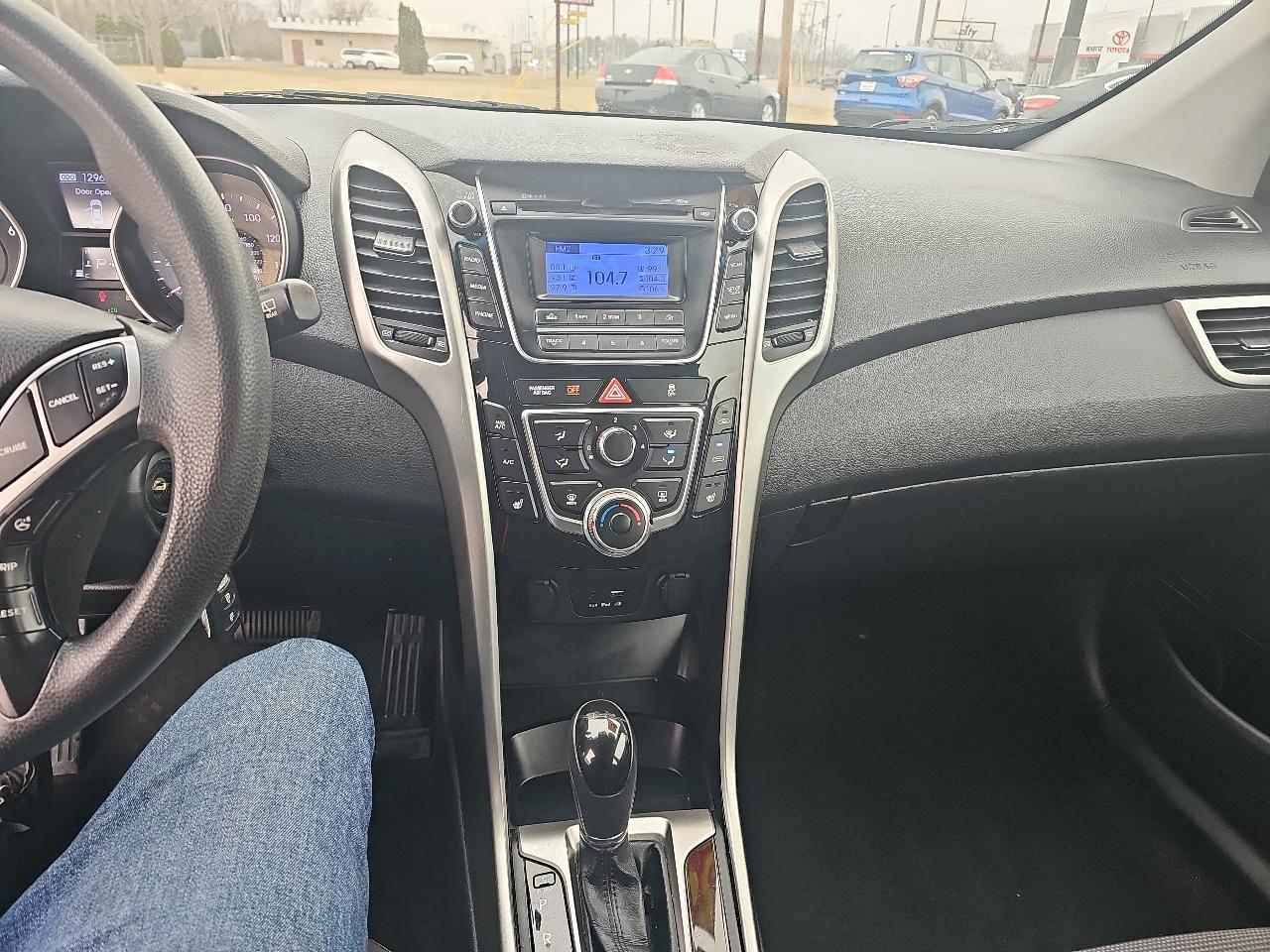 Hyundai Elantra GT 5dr HB Auto 2015