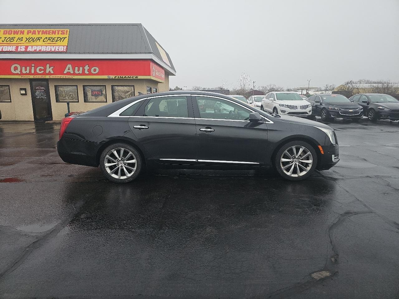 Cadillac XTS 4dr Sdn Luxury FWD 2014