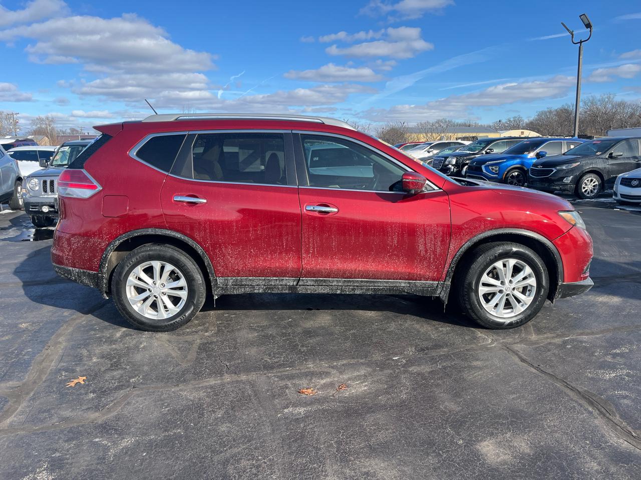 Nissan Rogue FWD 4dr SV 2016