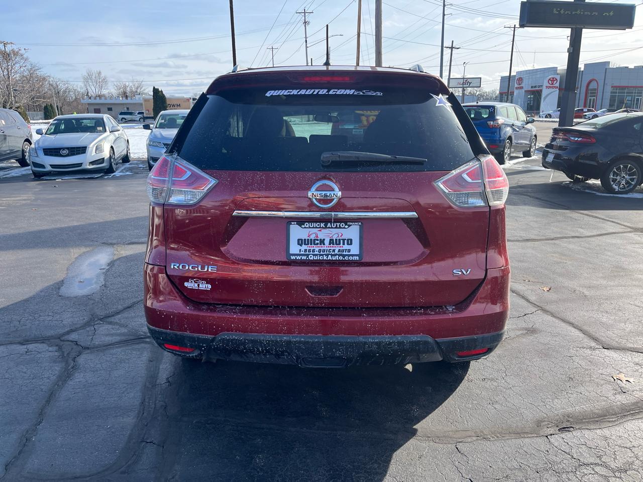 Nissan Rogue FWD 4dr SV 2016