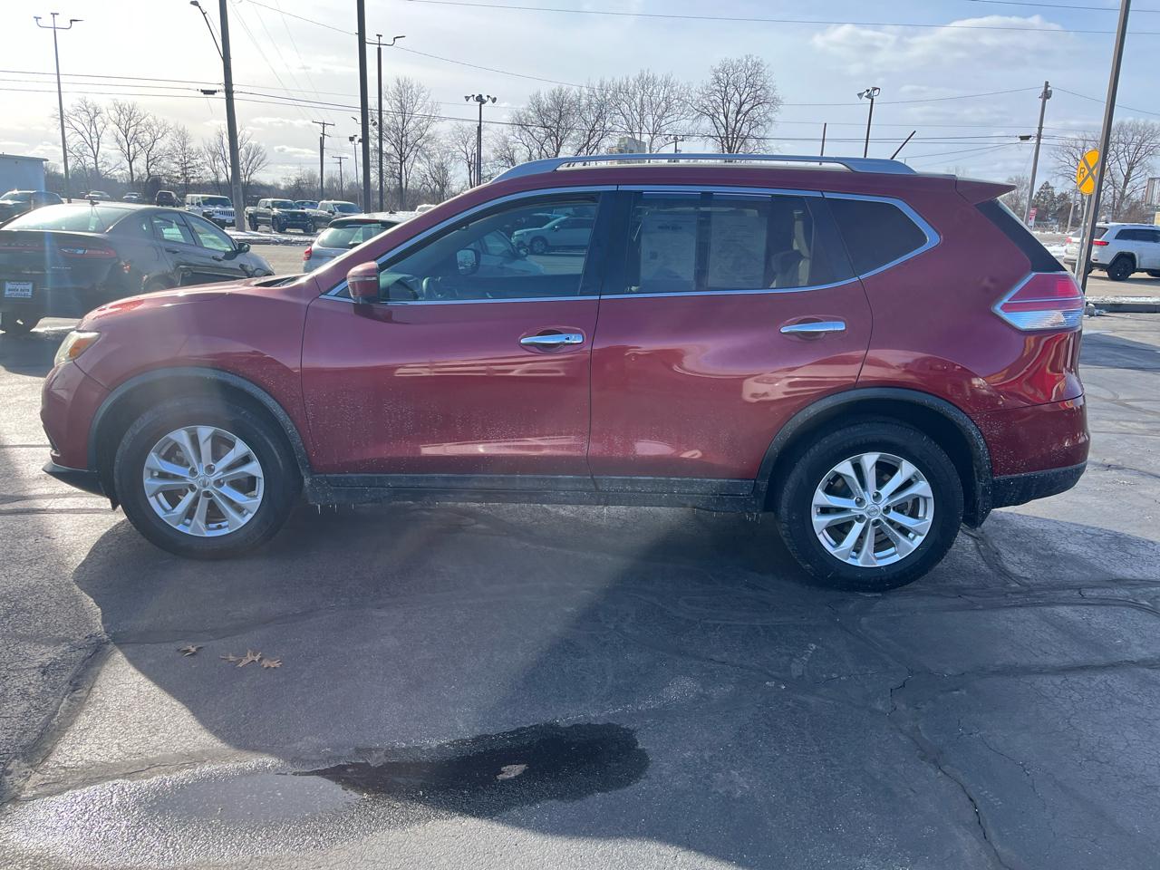 Nissan Rogue FWD 4dr SV 2016