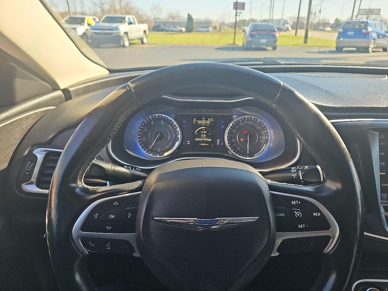 Chrysler 200 4dr Sdn Limited Platinum FWD 2016