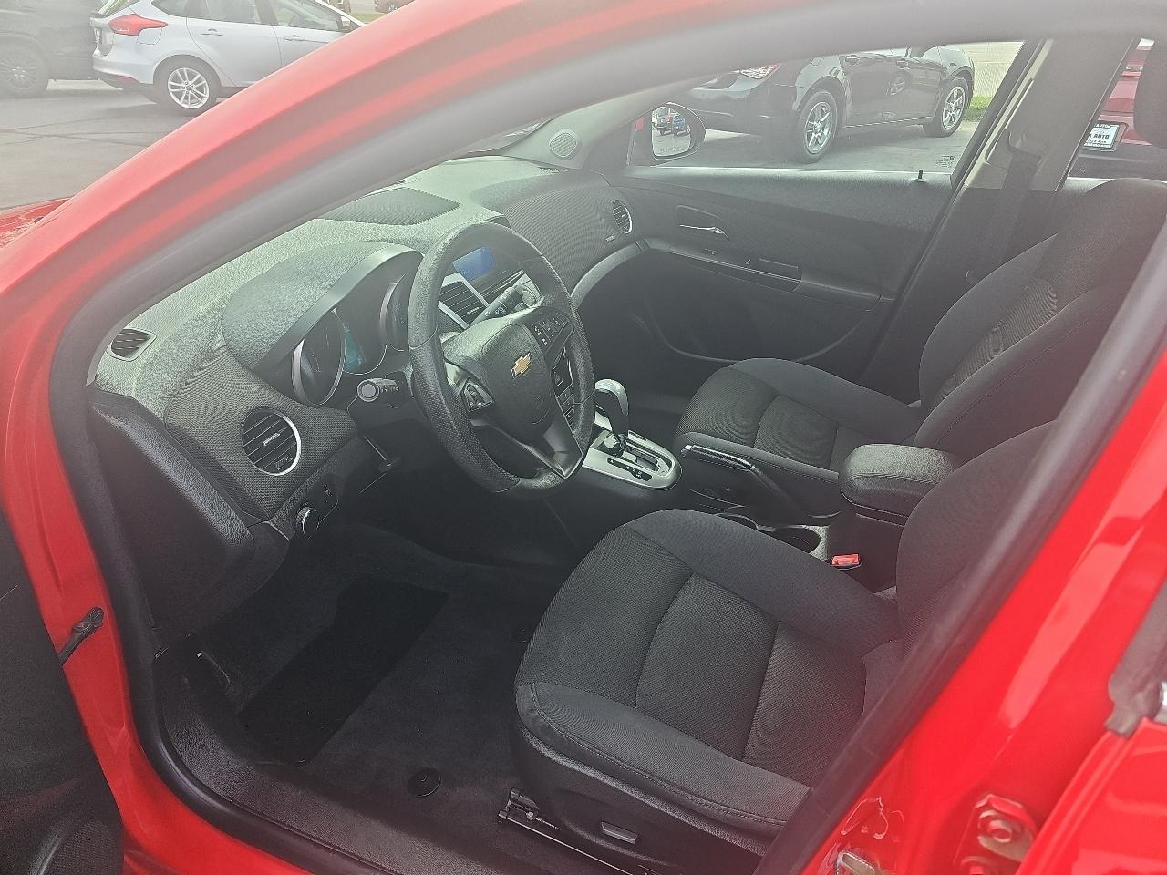 Chevrolet Cruze Limited 4dr Sdn Auto LT w/1LT 2016