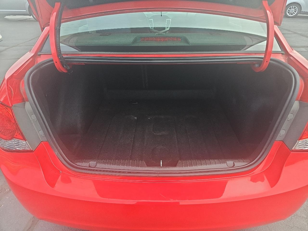 Chevrolet Cruze Limited 4dr Sdn Auto LT w/1LT 2016