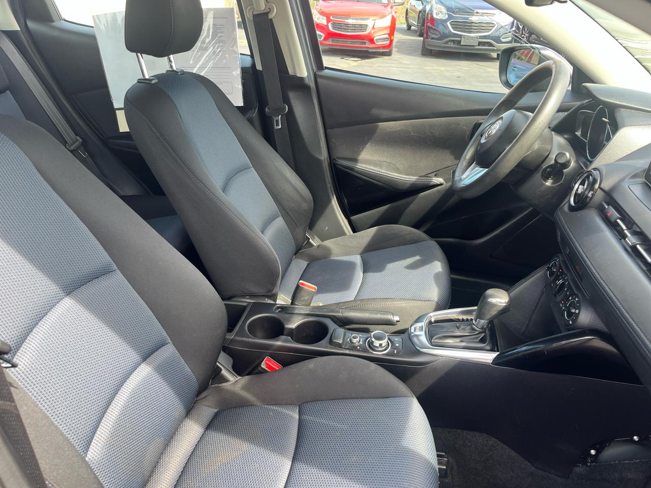 Scion iA 4dr Sdn Man (Natl) 2016