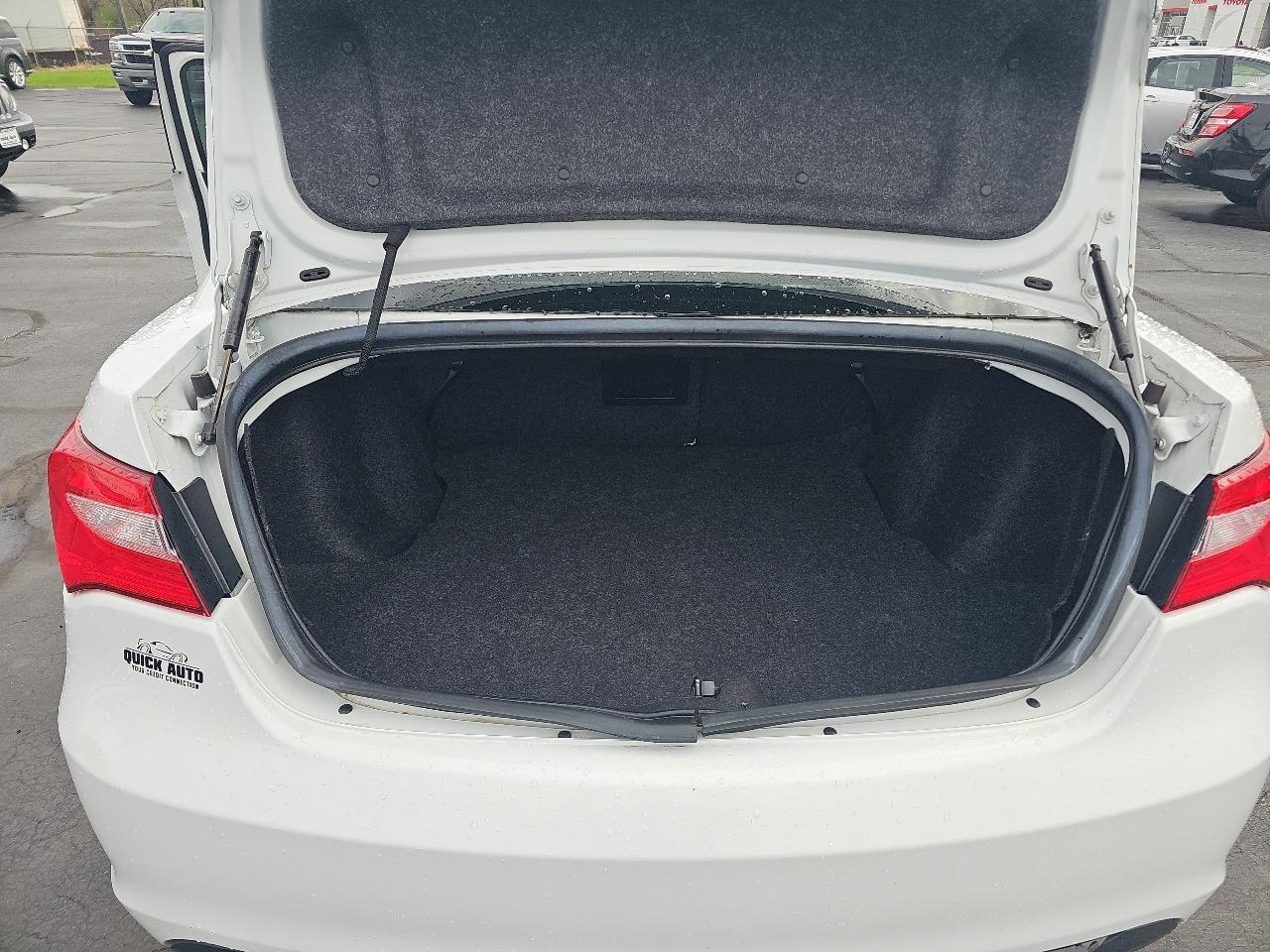 Chrysler 200 4dr Sdn Touring 2014