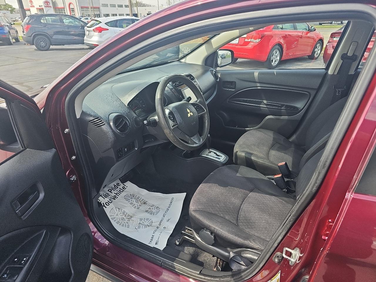 Mitsubishi Mirage ES CVT 2020