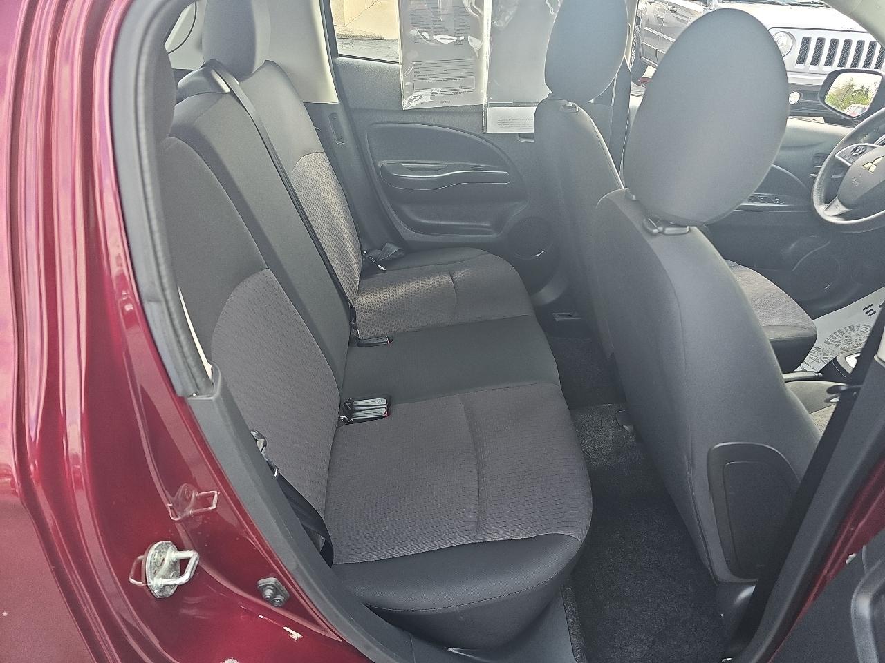 Mitsubishi Mirage ES CVT 2020