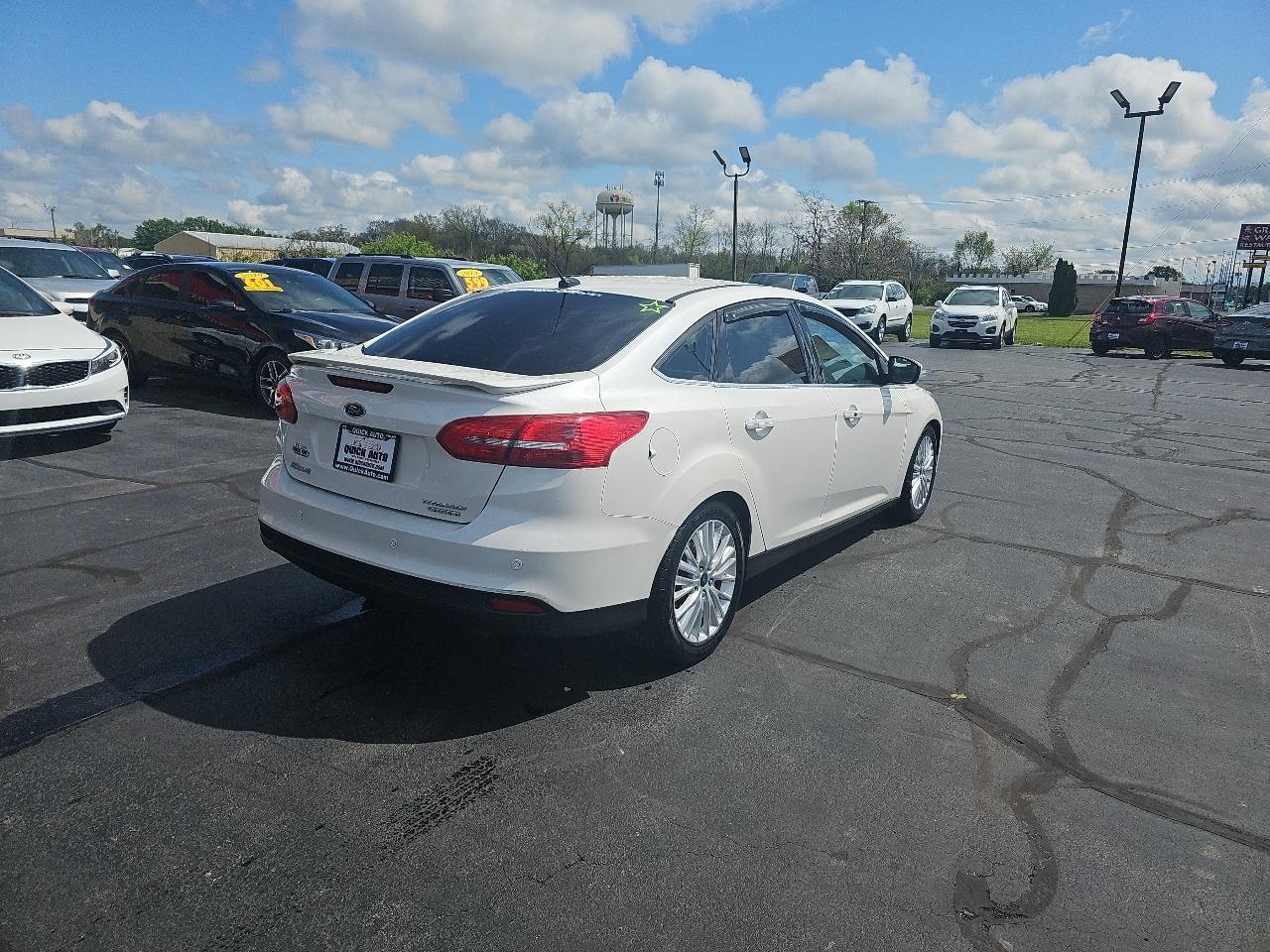 Ford Focus 4dr Sdn Titanium 2015