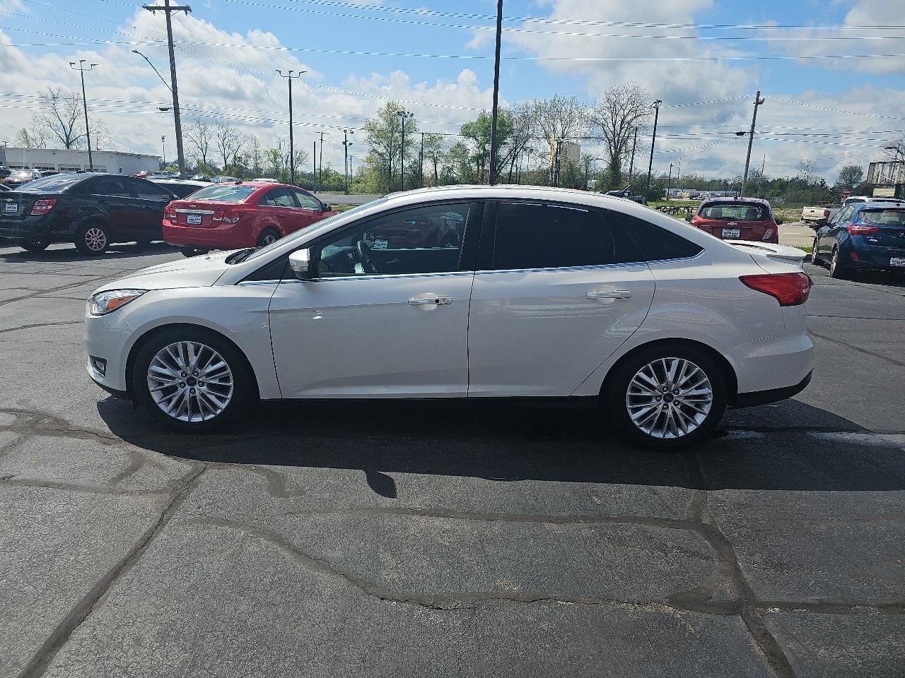 Ford Focus 4dr Sdn Titanium 2015