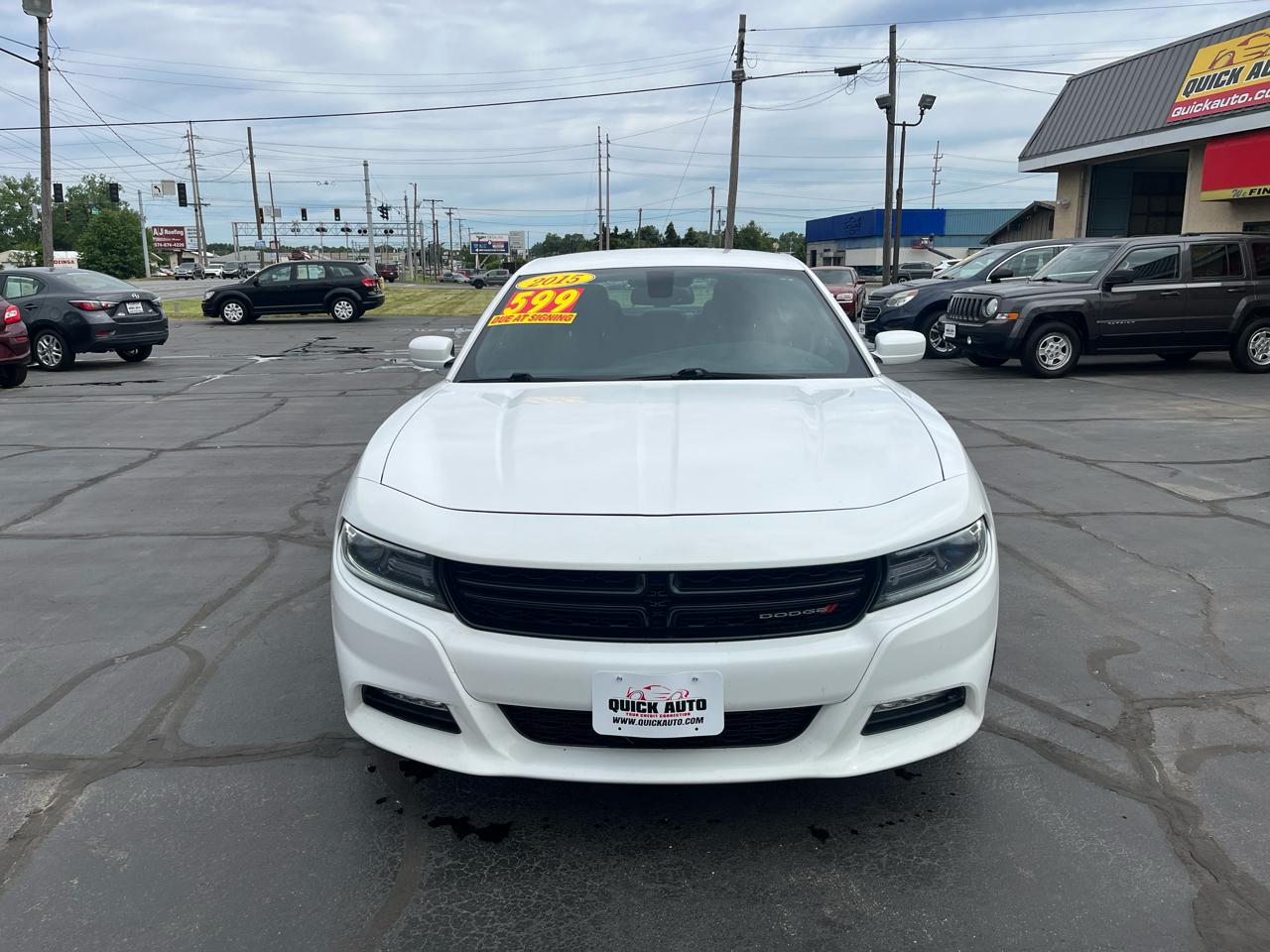 Dodge Charger 4dr Sdn SXT RWD 2015